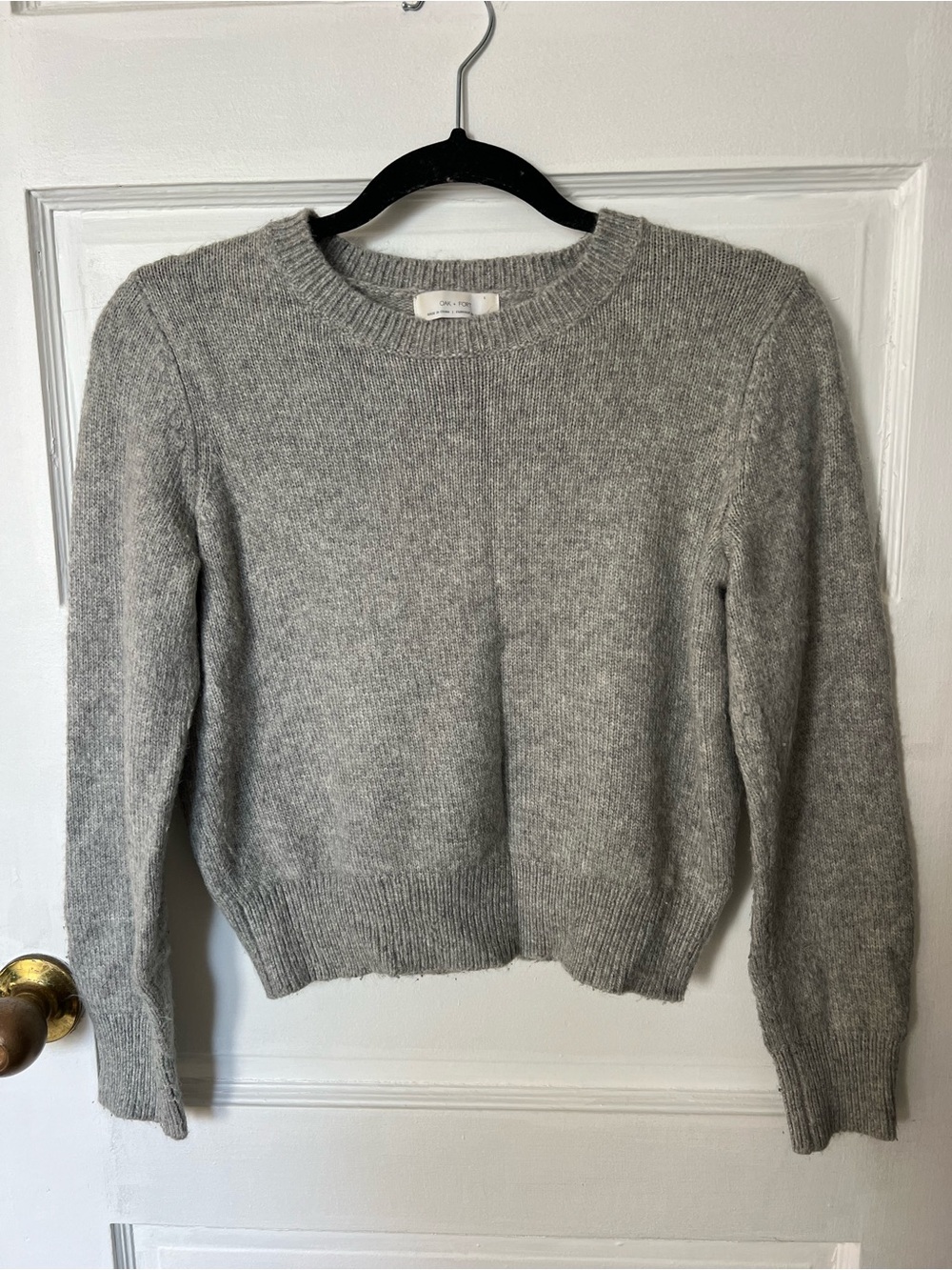Cozy Crewneck Sweater - Light Gray